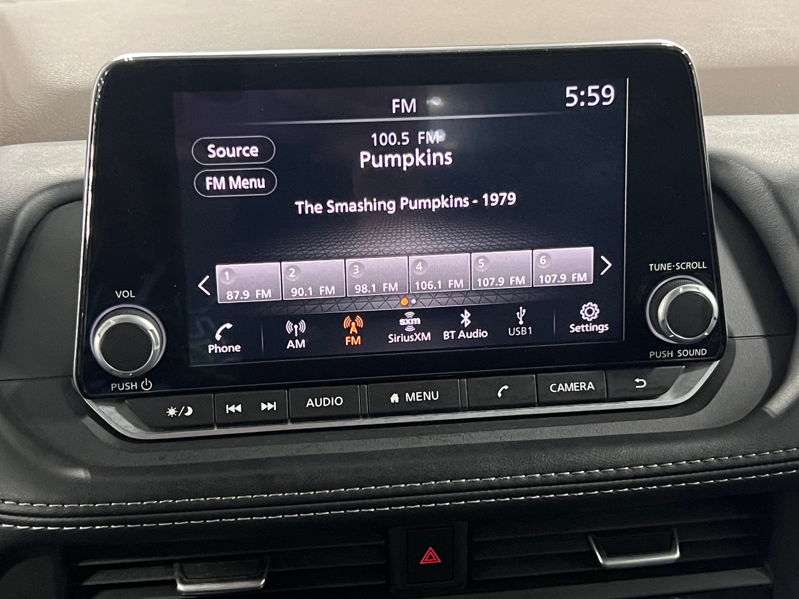 Thumbnail: 2023 Nissan Rogue - 4