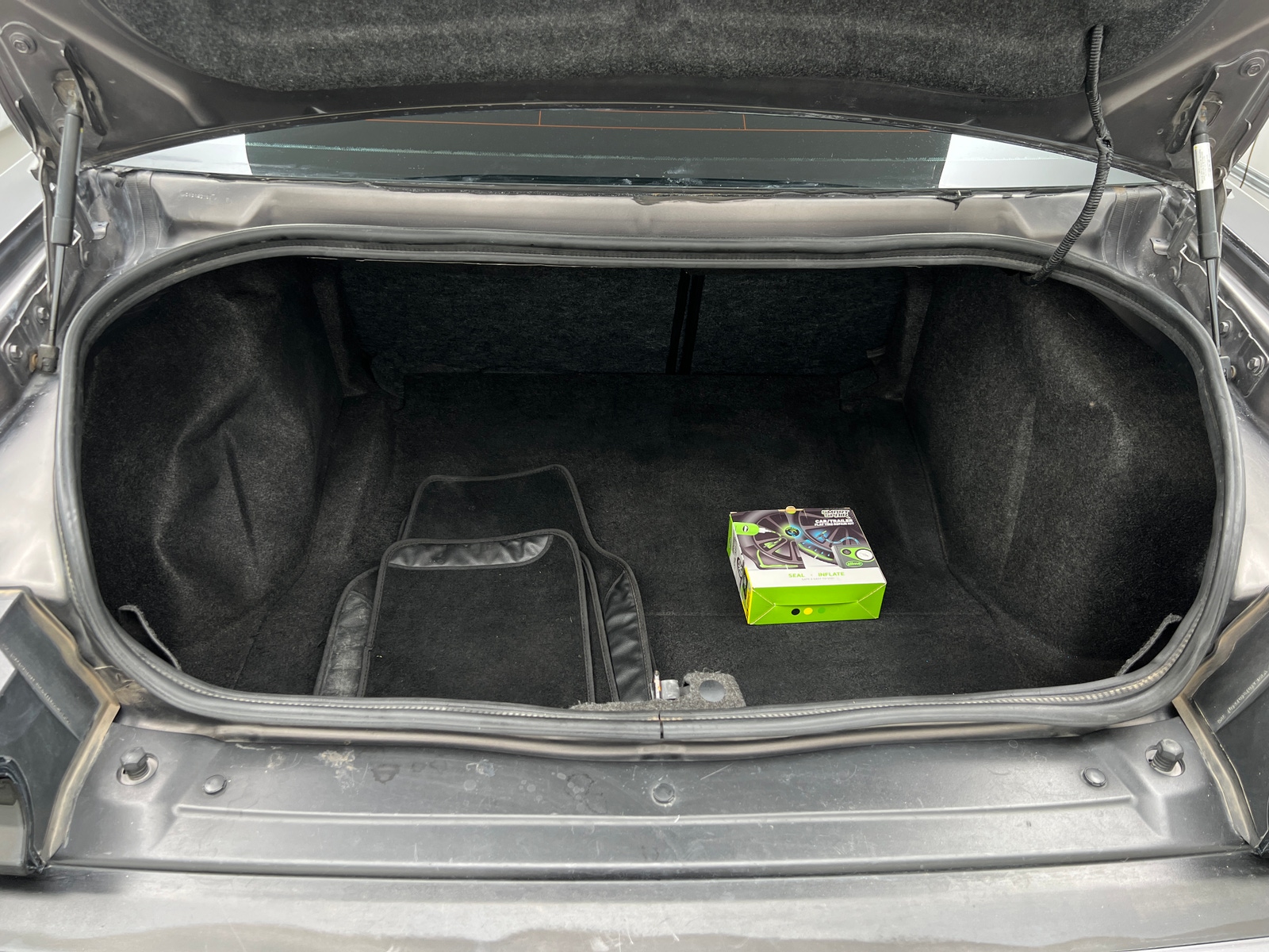 Thumbnail: 2018 Dodge Challenger - 6