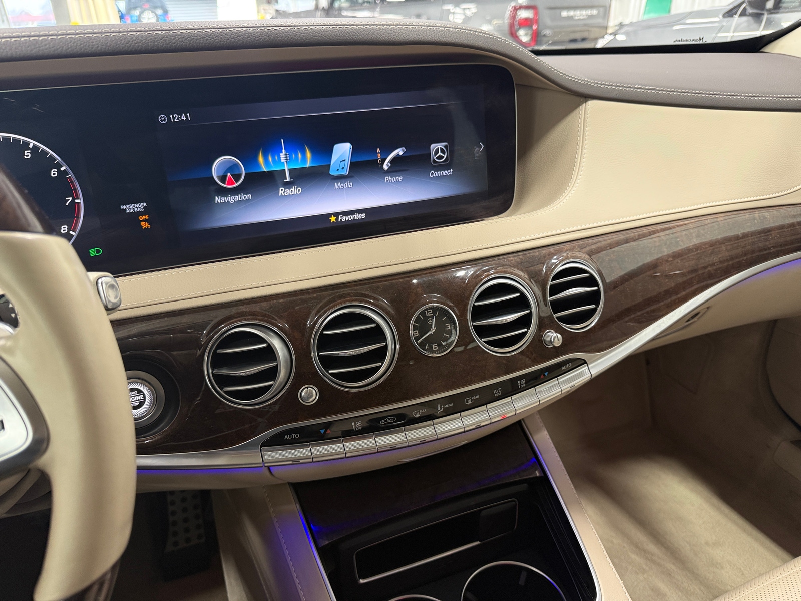 Thumbnail: 2019 Mercedes-Benz S-Class - 3