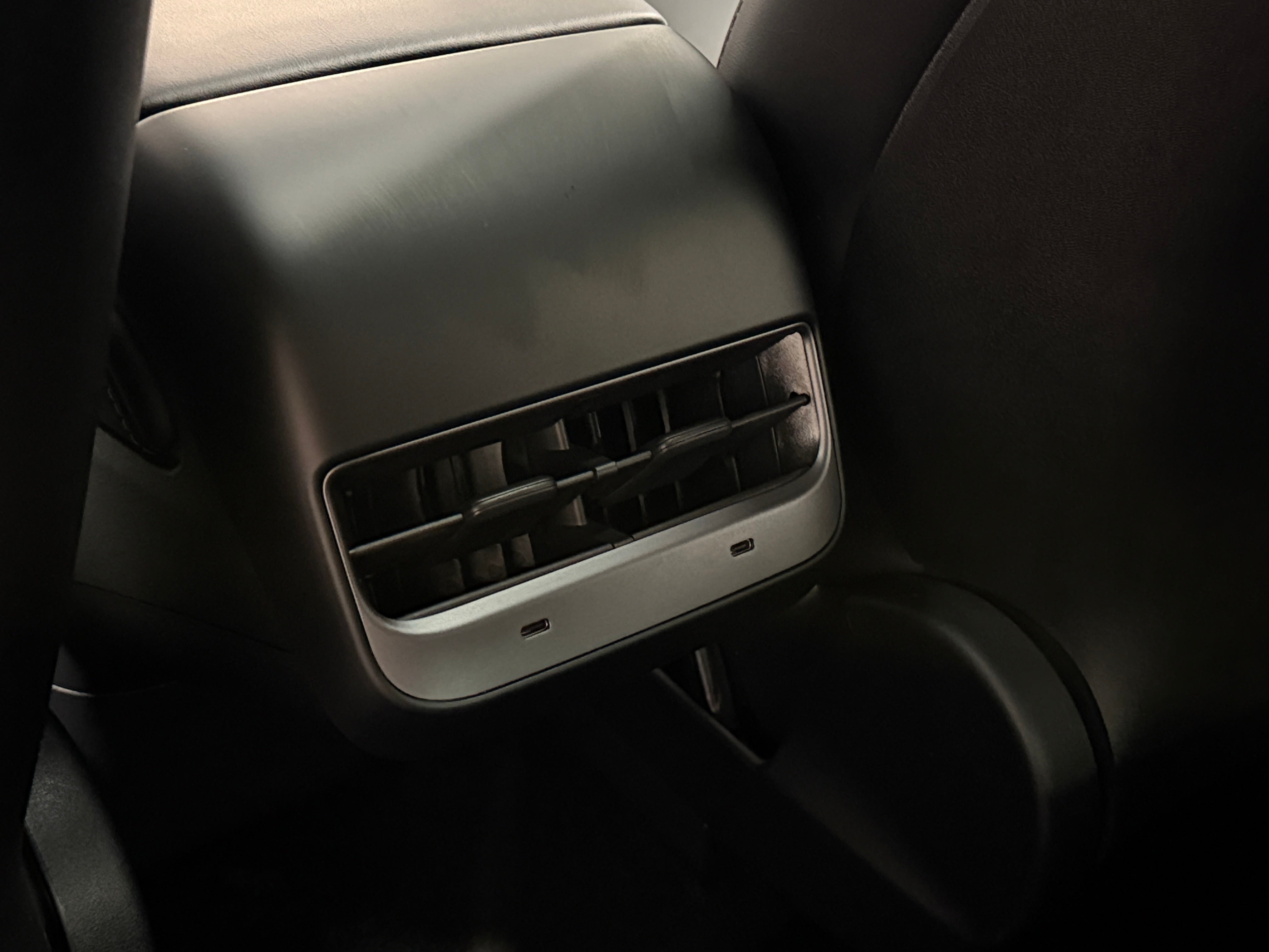 Used 2024 Tesla Model Y Long Range with VIN 7SAYGDEE2RA283123 for sale in Northfield, Minnesota