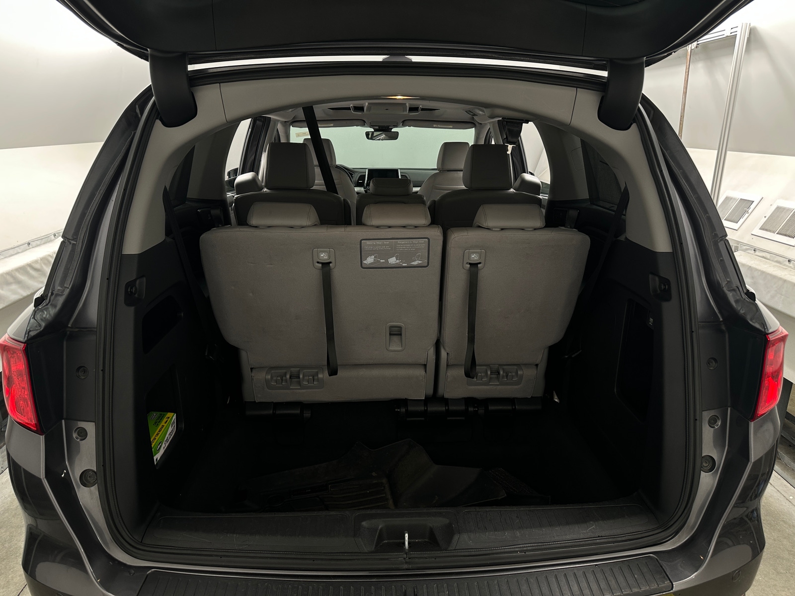 Thumbnail: 2023 Honda Odyssey - 6