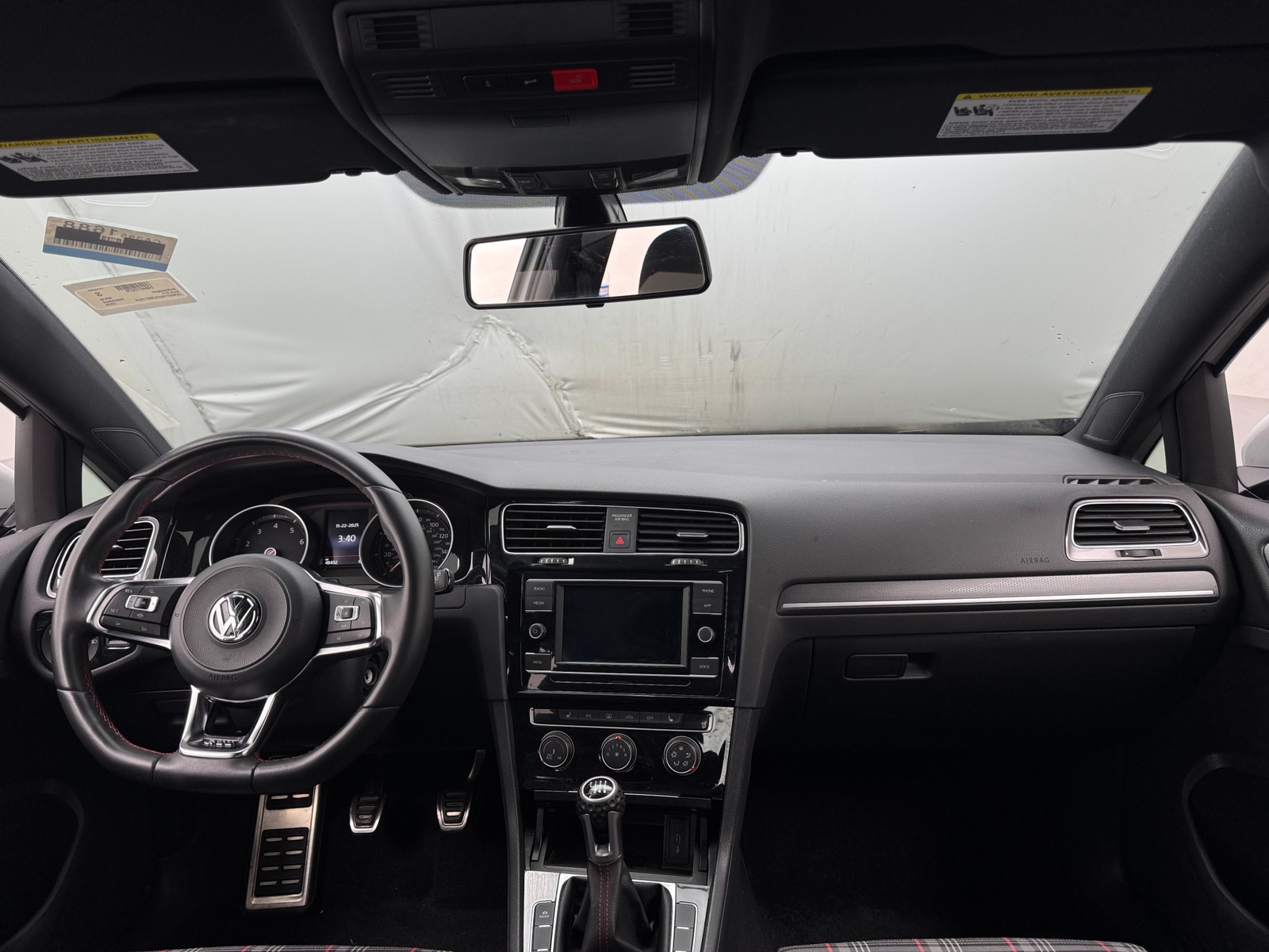 Thumbnail: 2020 Volkswagen Golf - 3