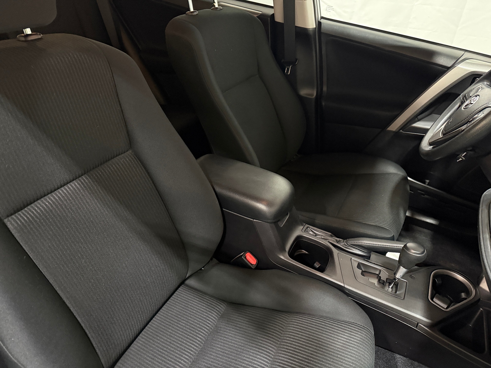 Thumbnail: 2017 Toyota RAV4 - 2