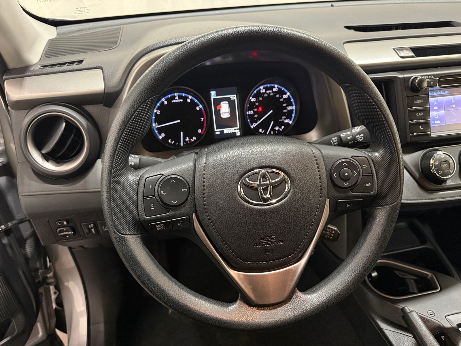 Thumbnail: 2017 Toyota RAV4 - 5