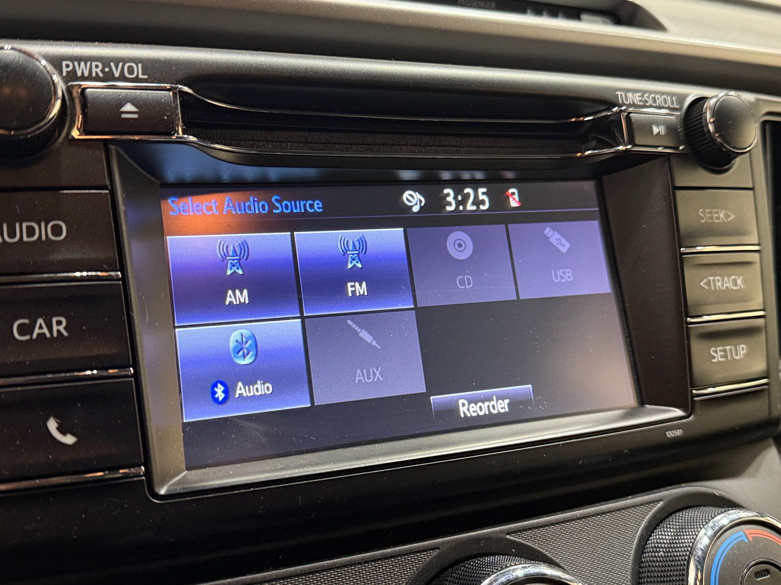 Thumbnail: 2017 Toyota RAV4 - 4