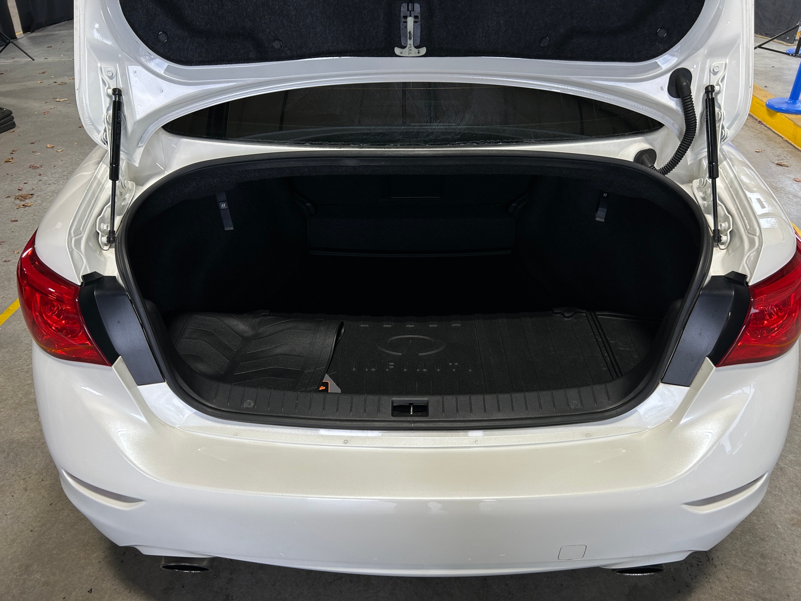 Thumbnail: 2016 INFINITI Q50 - 6