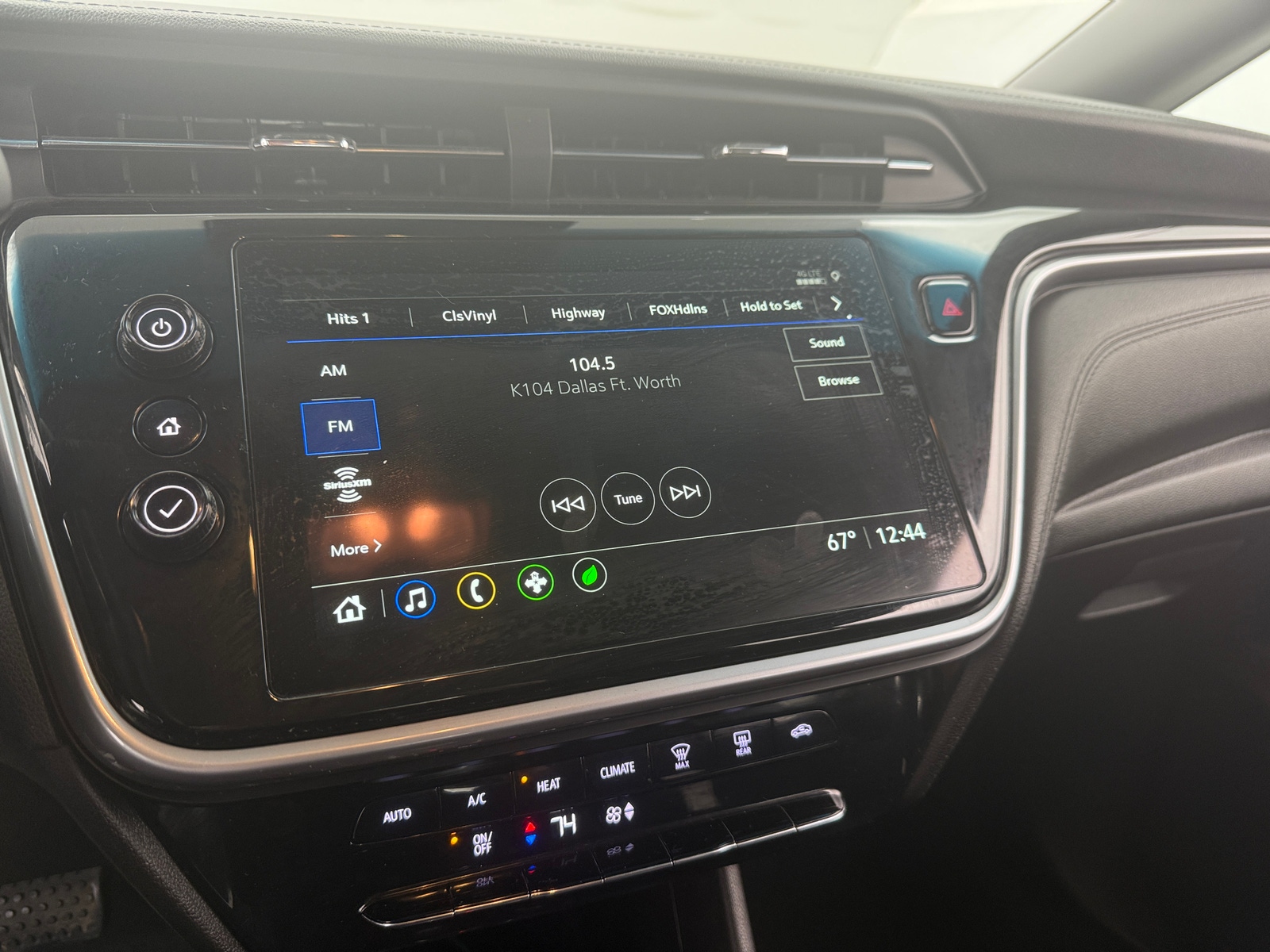 Thumbnail: 2023 Chevrolet Bolt EV - 4