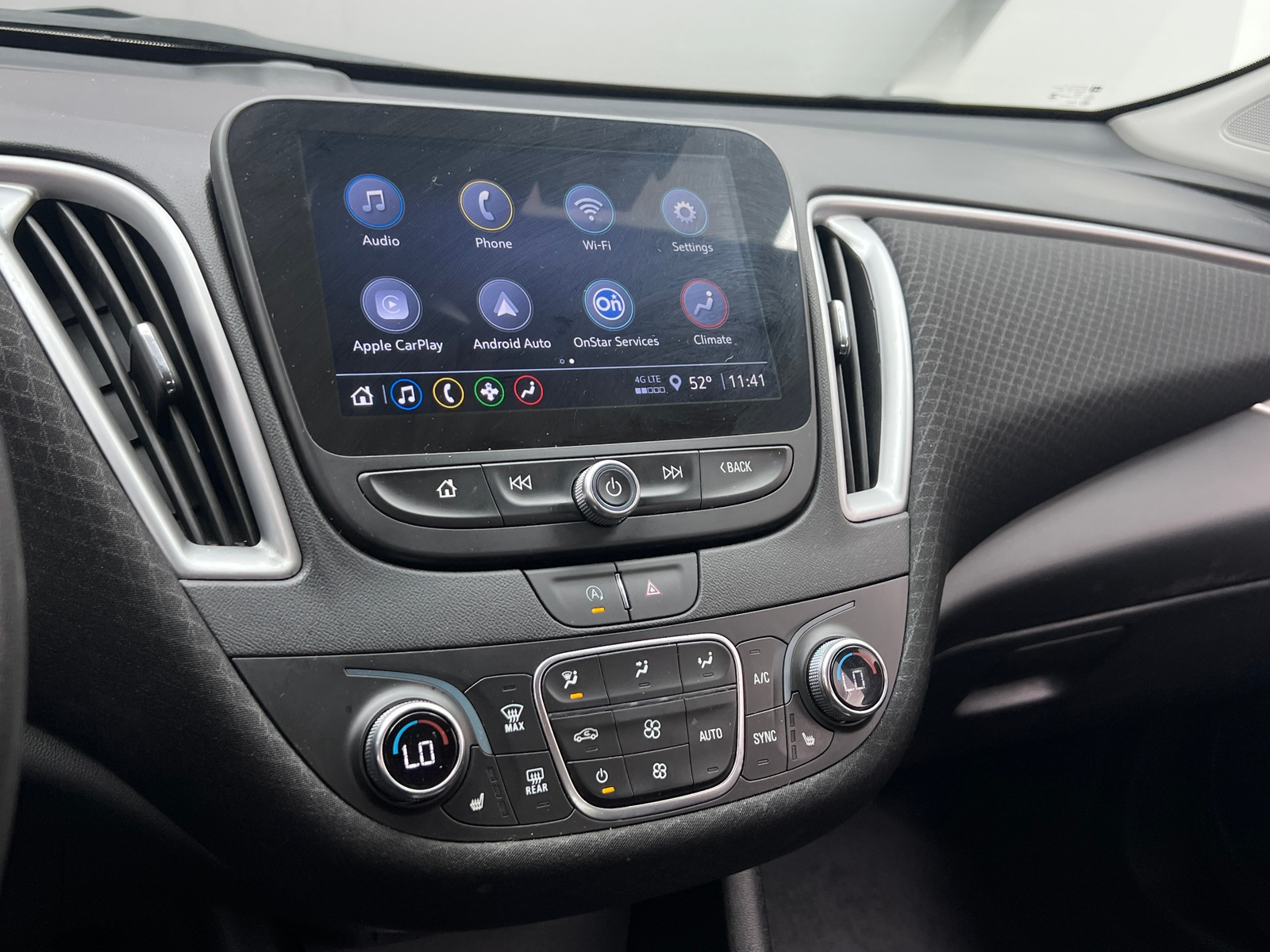 Thumbnail: 2024 Chevrolet Malibu - 4