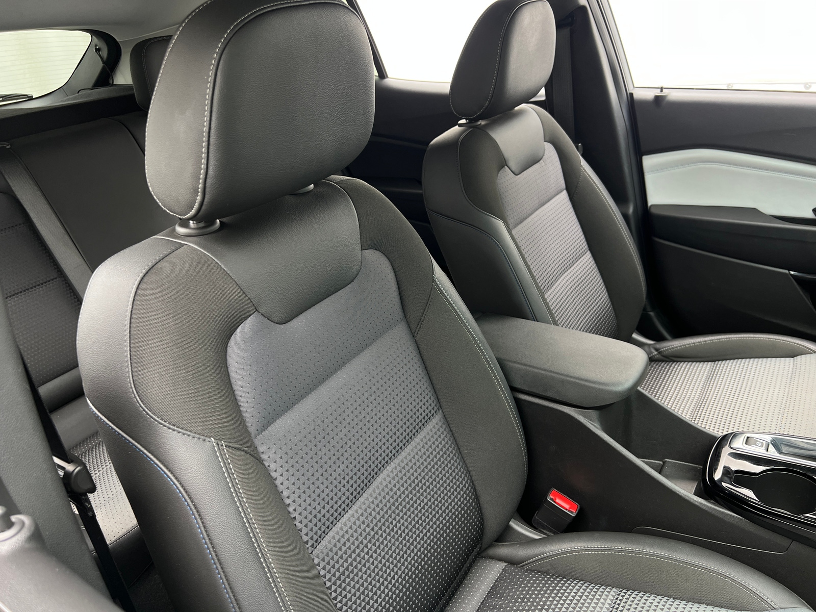 Thumbnail: 2025 Chevrolet Trax - 2