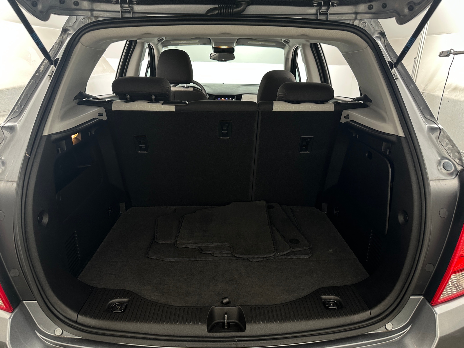 Thumbnail: 2020 Chevrolet Trax - 7