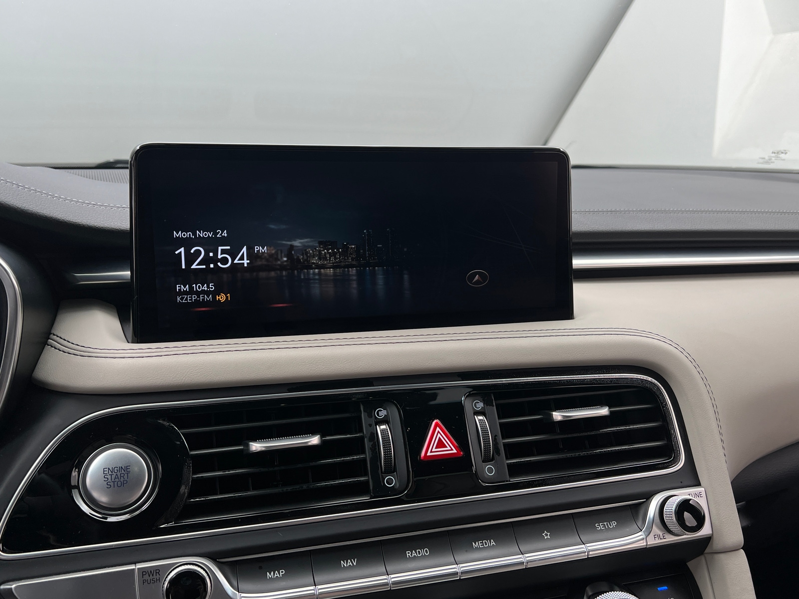 Thumbnail: 2022 Genesis G70 - 3