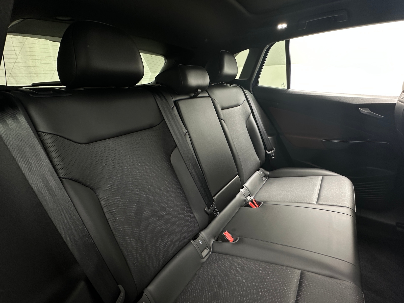 Thumbnail: 2021 Volkswagen ID.4 - 5