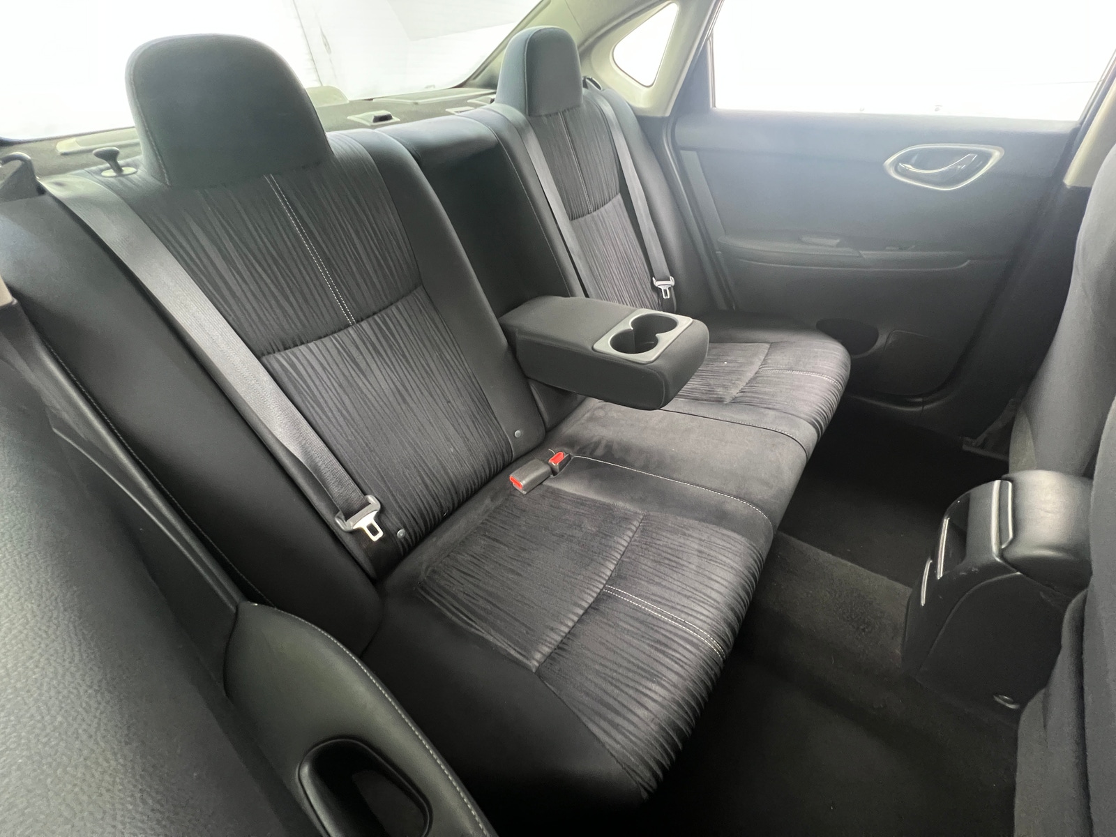 Thumbnail: 2017 Nissan Sentra - 6