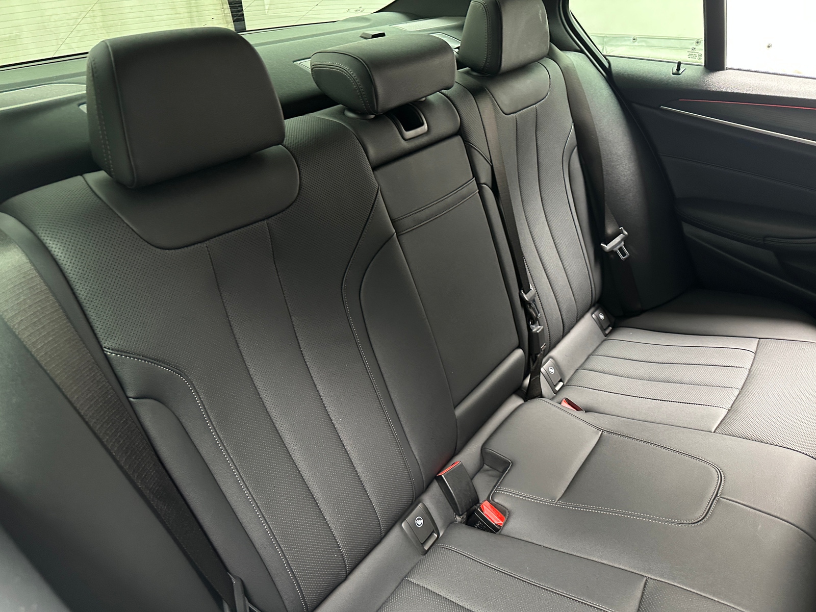 Thumbnail: 2023 BMW 5 Series - 5