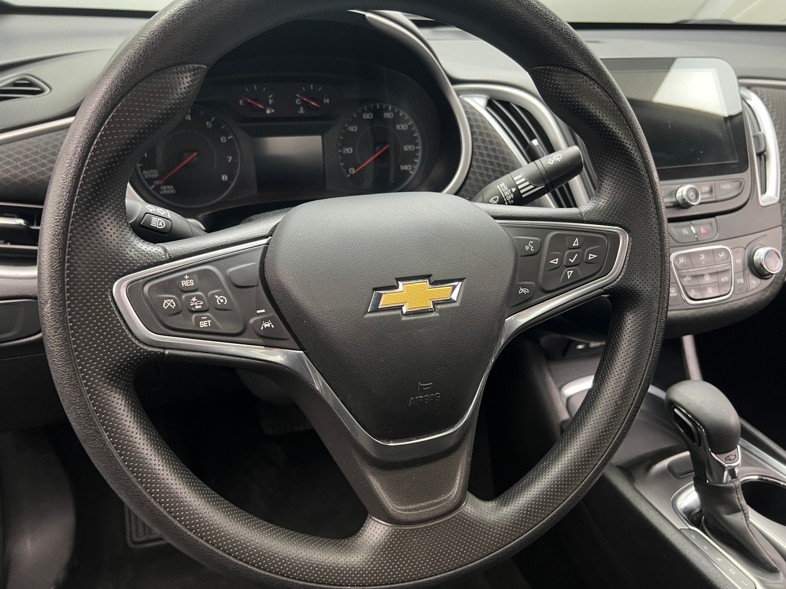 Thumbnail: 2023 Chevrolet Malibu - 5