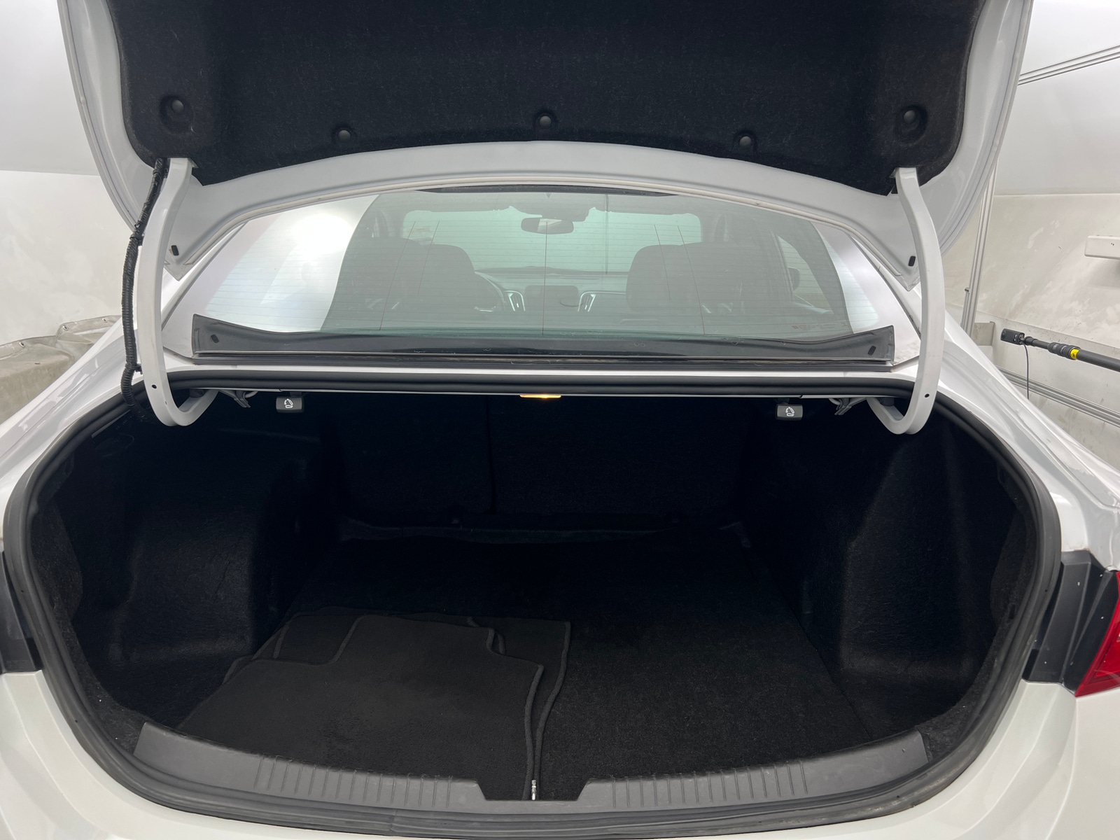 Thumbnail: 2023 Chevrolet Malibu - 7