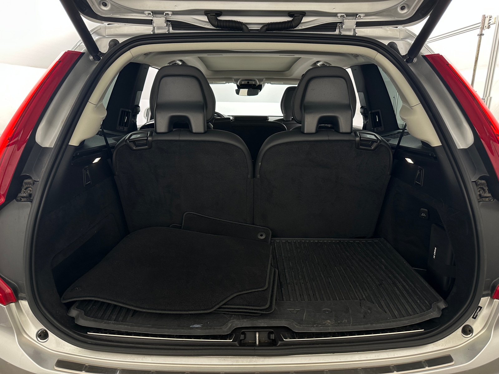 Thumbnail: 2022 Volvo XC90 - 6