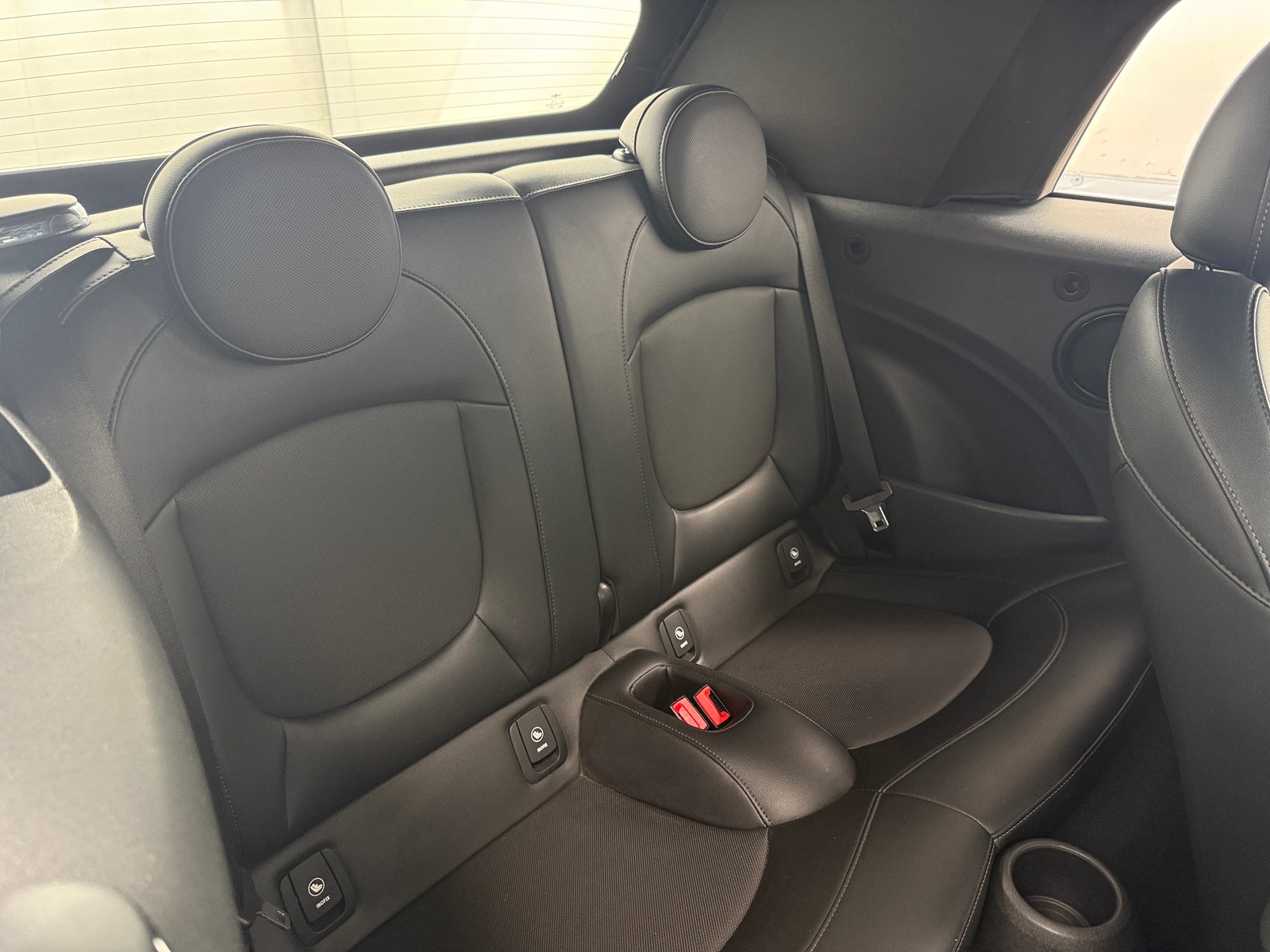 Thumbnail: 2017 MINI Cooper Convertible - 5