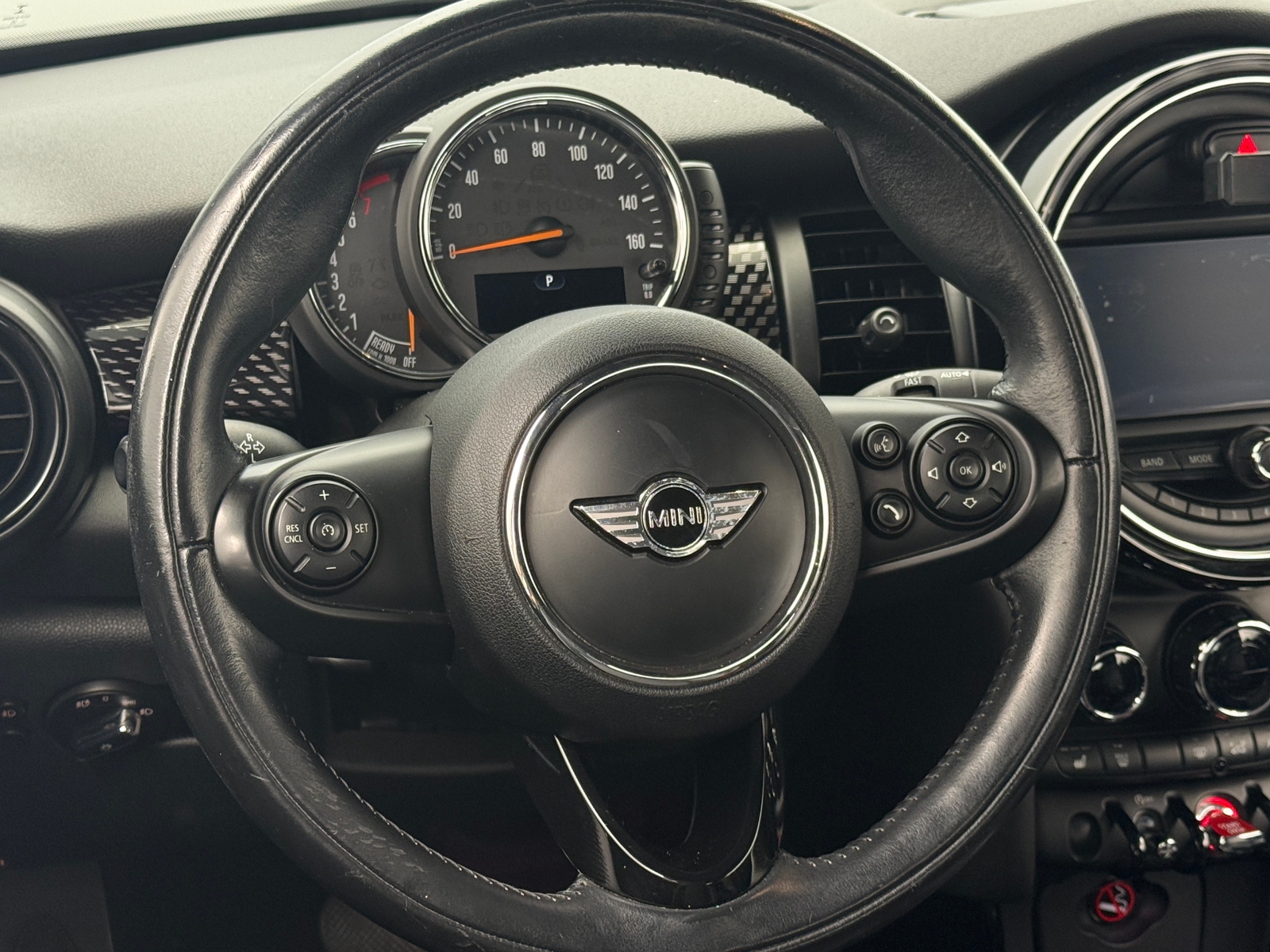 Thumbnail: 2017 MINI Cooper Convertible - 4