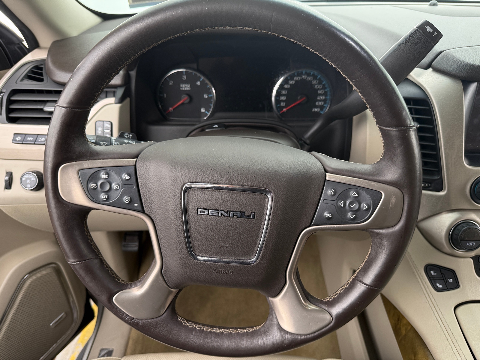 Thumbnail: 2017 GMC Yukon - 4