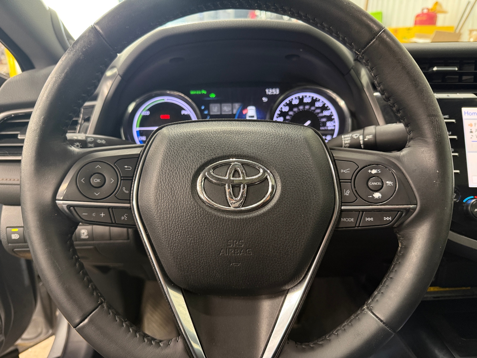 Thumbnail: 2020 Toyota Camry - 4