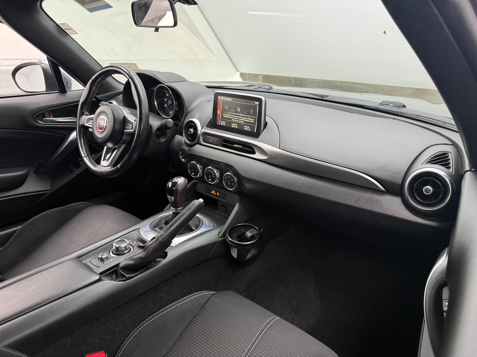 Thumbnail: 2017 Fiat 124 Spider - 3