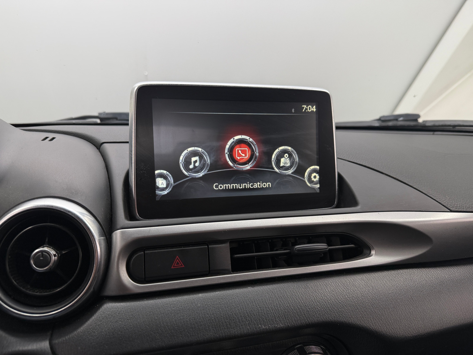 Thumbnail: 2017 Fiat 124 Spider - 4