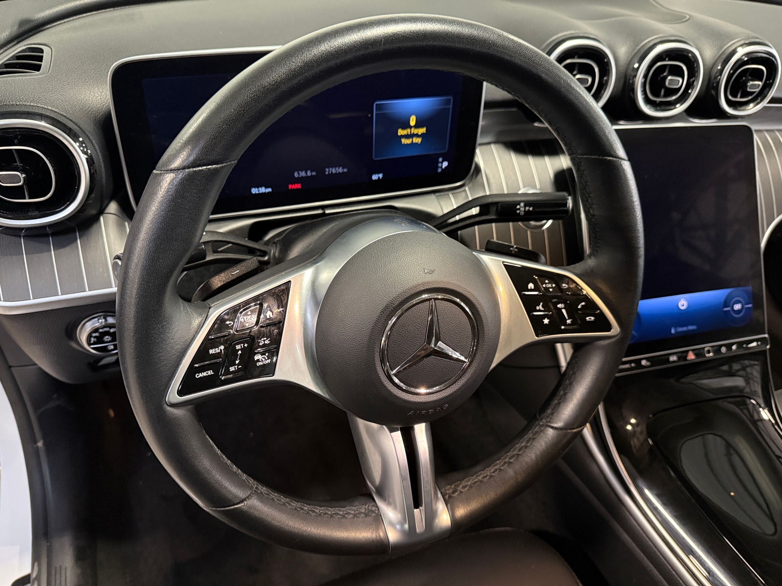 Thumbnail: 2023 Mercedes-Benz C-Class - 4