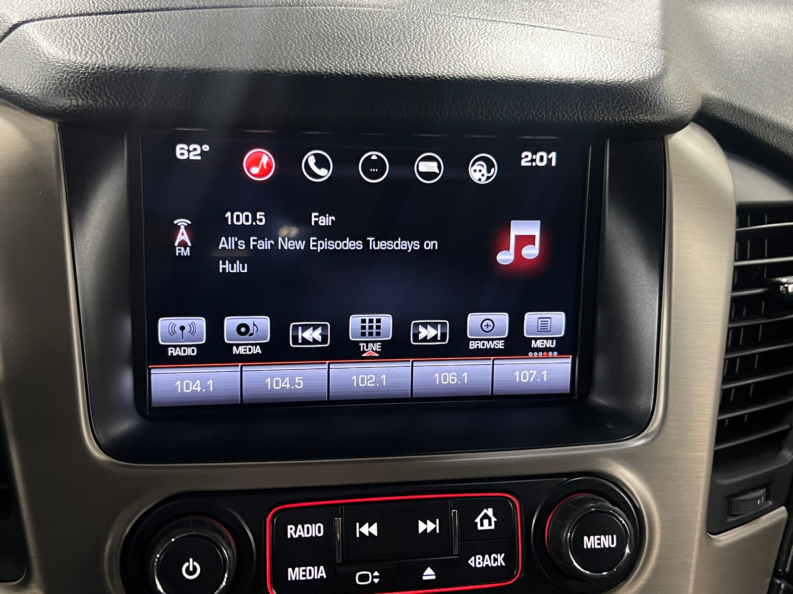 Thumbnail: 2016 GMC Yukon - 3