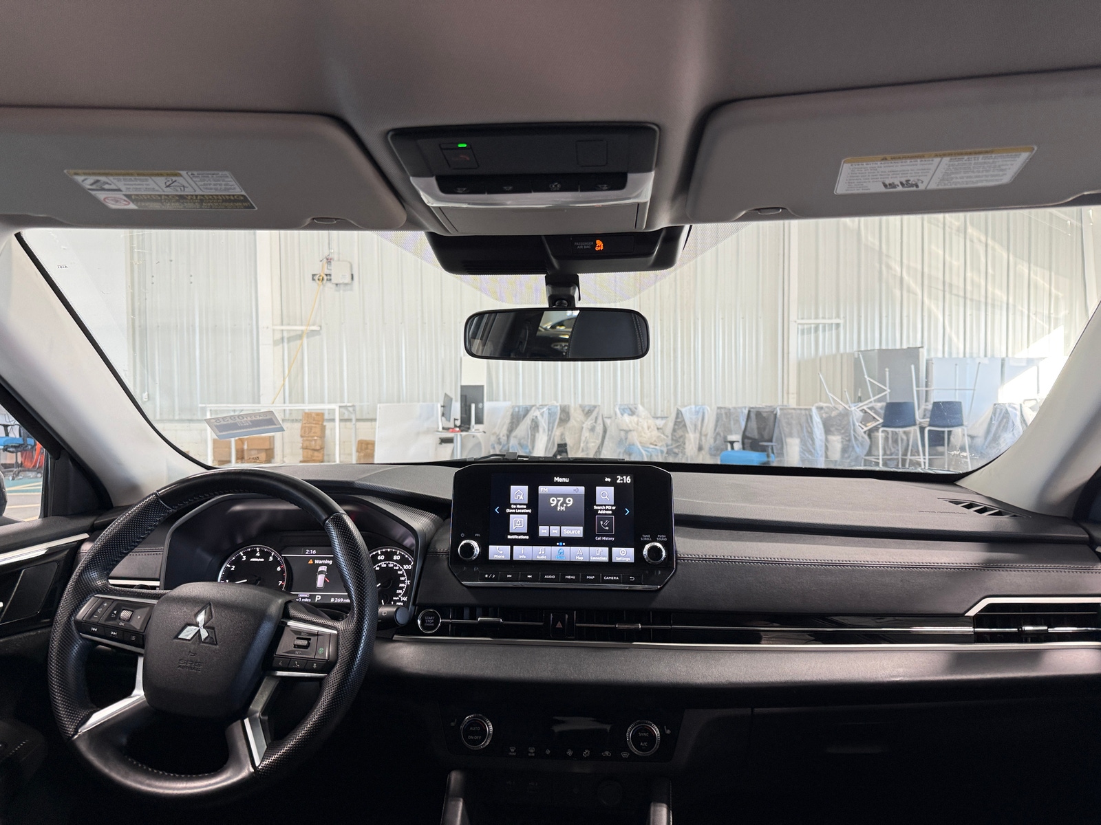 Thumbnail: 2024 Mitsubishi Outlander - 3