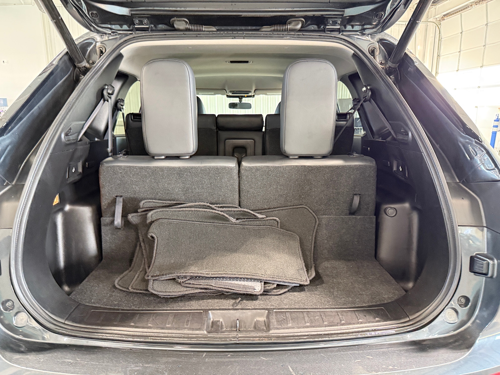 Thumbnail: 2024 Mitsubishi Outlander - 7