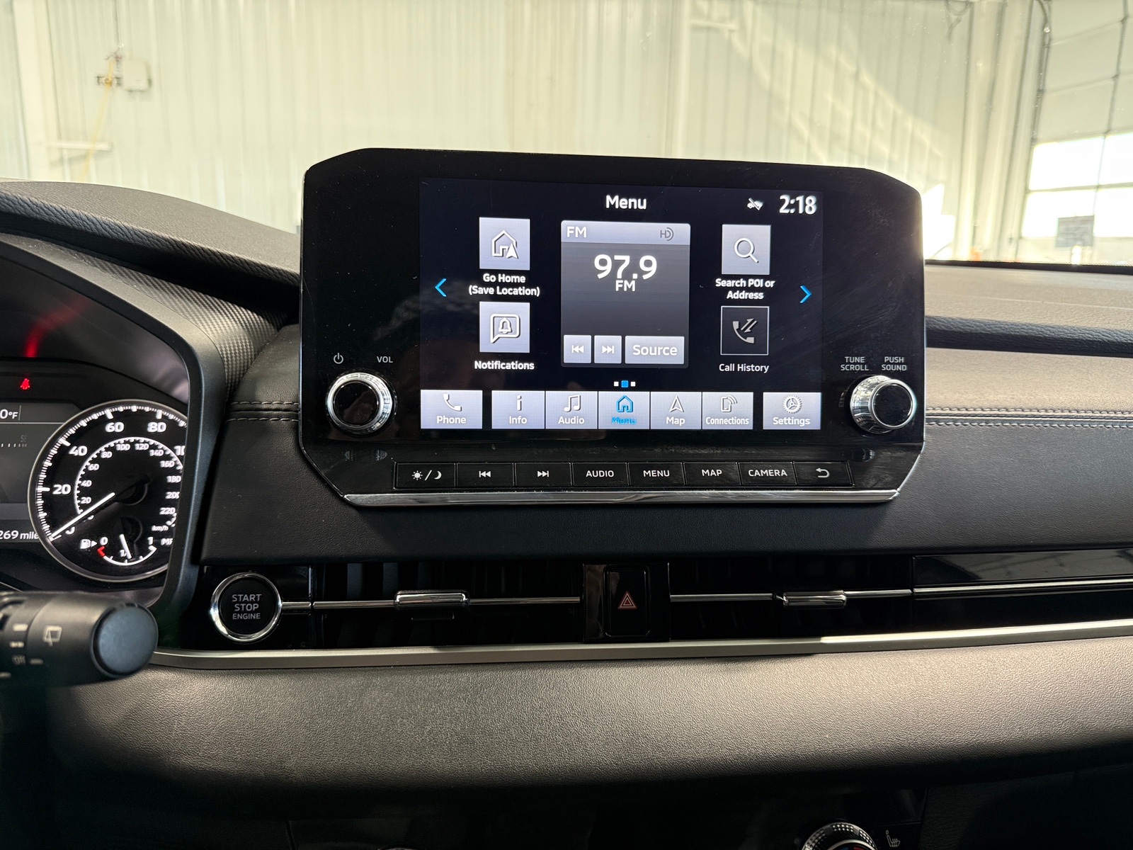 Thumbnail: 2024 Mitsubishi Outlander - 4