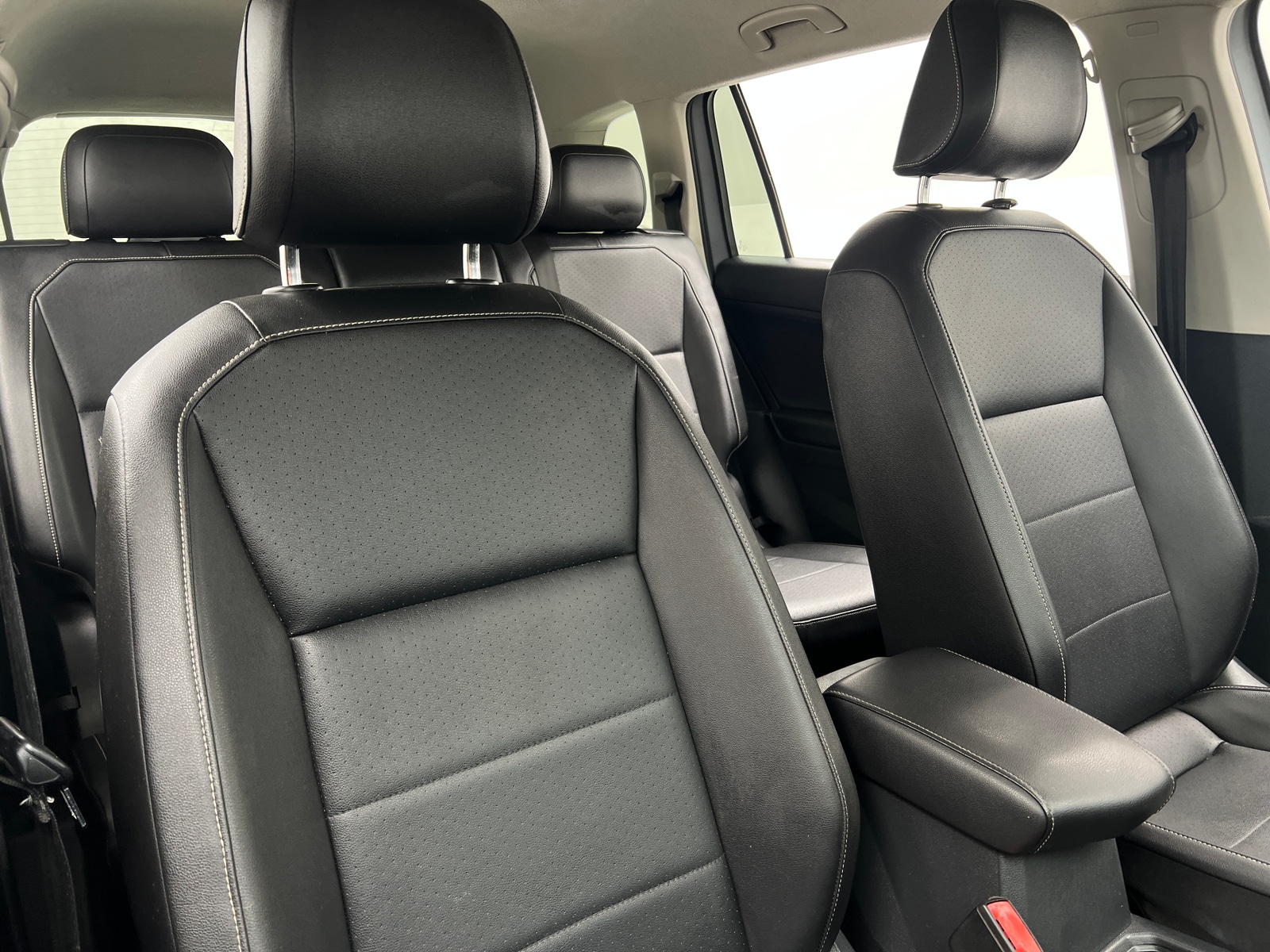 Thumbnail: 2021 Volkswagen Tiguan - 2