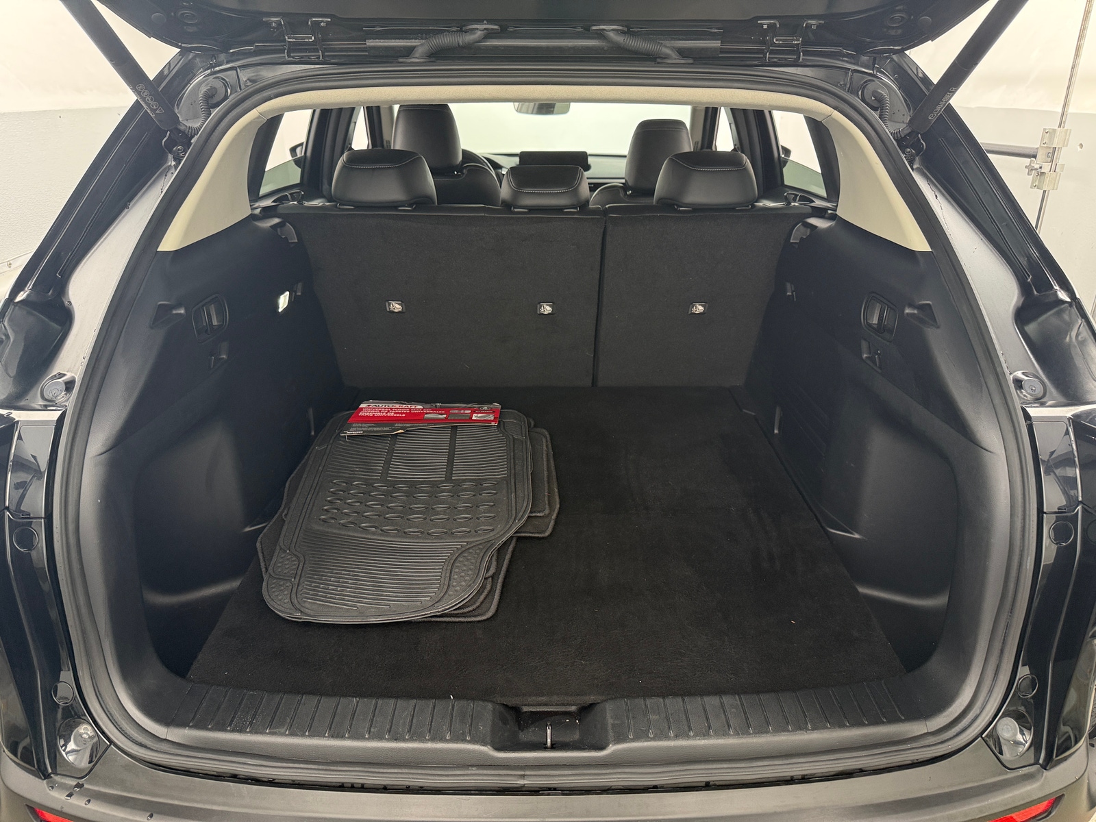 Thumbnail: 2025 Mazda CX-50 - 6