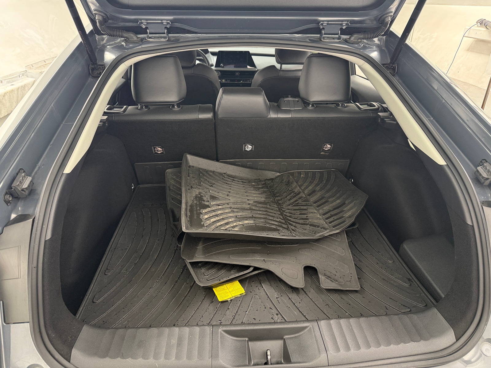 Thumbnail: 2024 Toyota Prius - 6