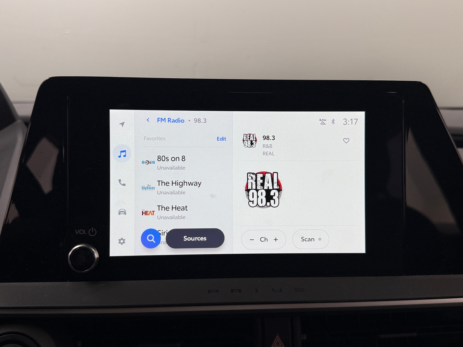 Thumbnail: 2024 Toyota Prius - 3
