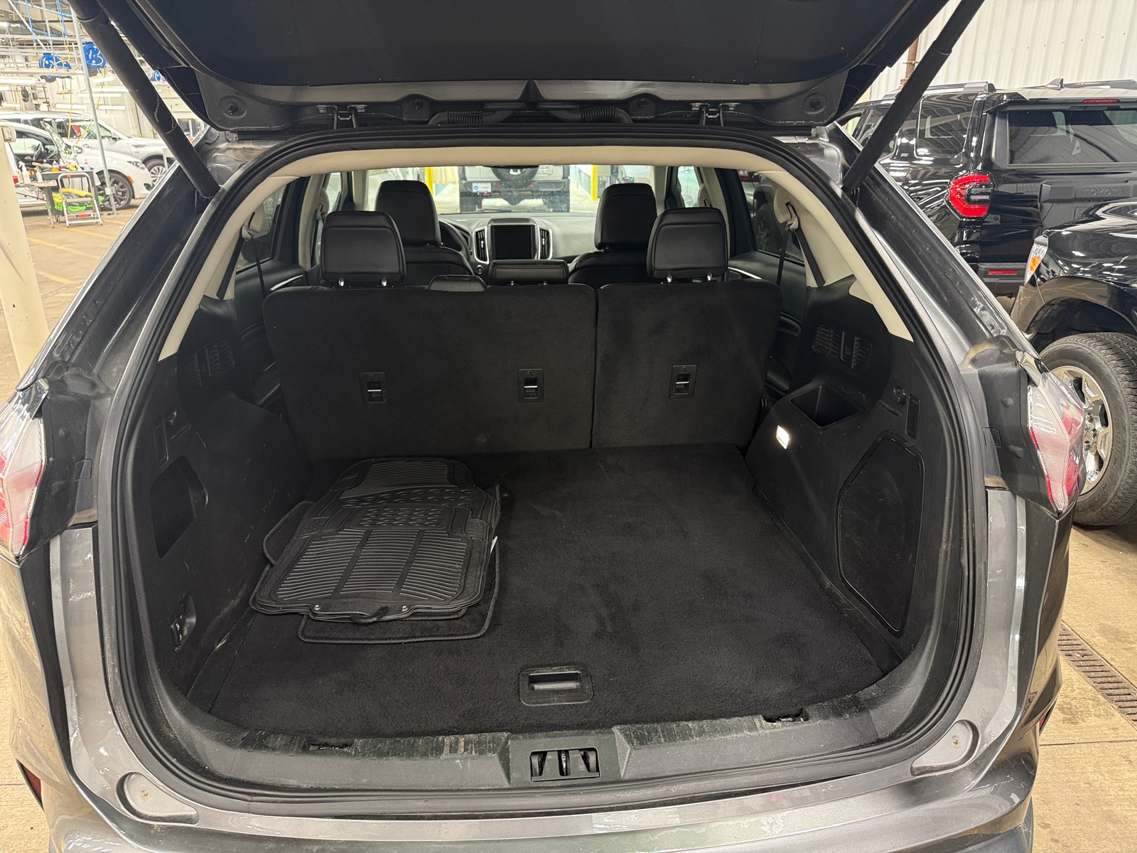 Thumbnail: 2024 Ford Edge - 6