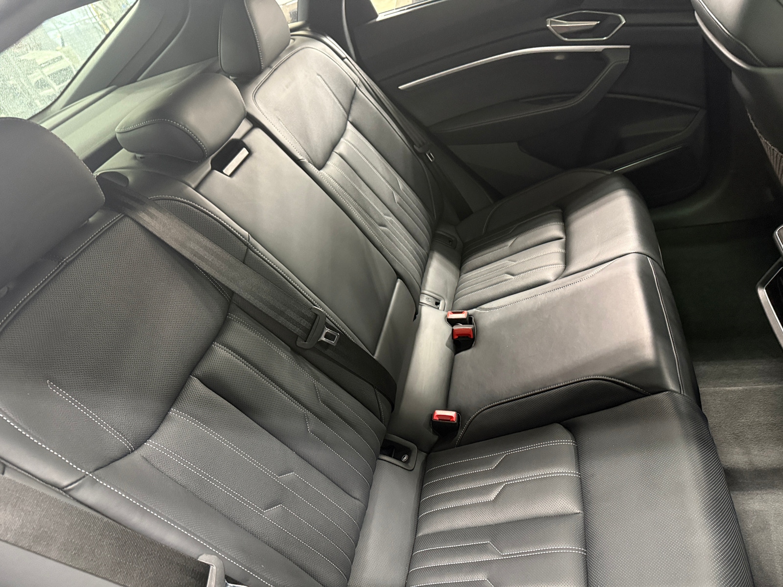 Thumbnail: 2024 Audi Q8 e-tron - 5