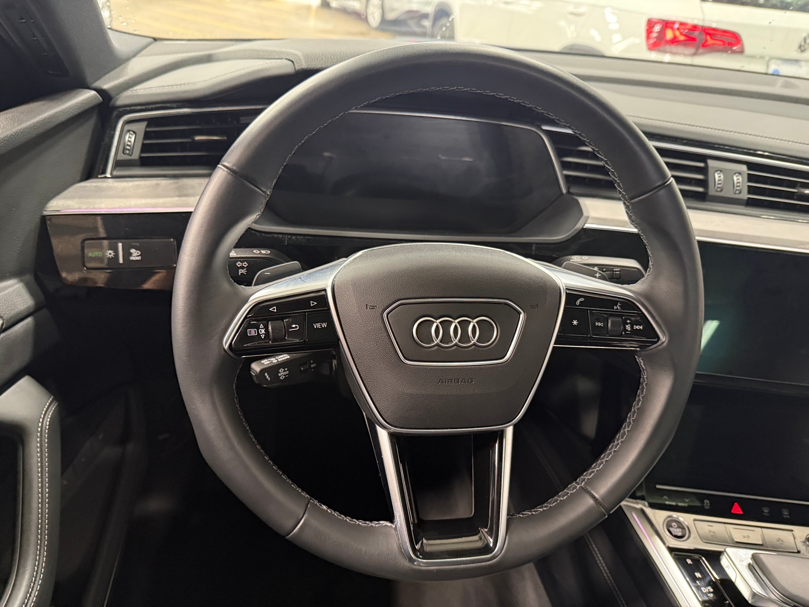 Thumbnail: 2024 Audi Q8 e-tron - 4