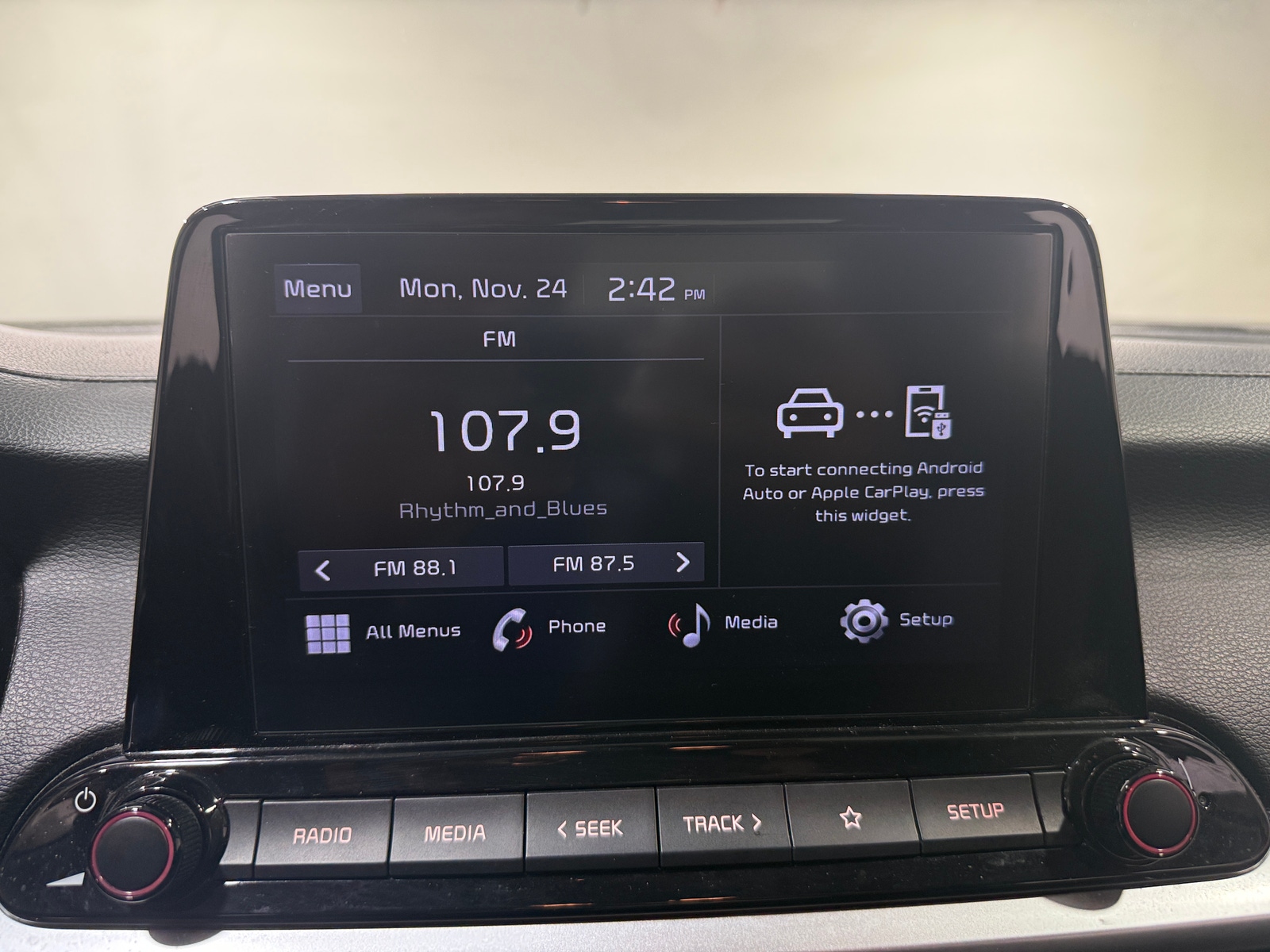 Thumbnail: 2023 Kia Forte - 4