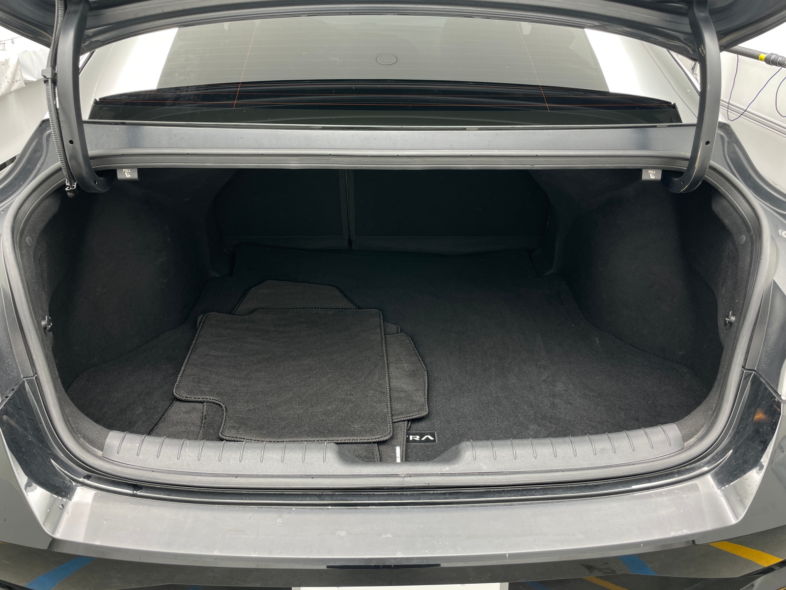 Thumbnail: 2022 Hyundai Elantra - 7