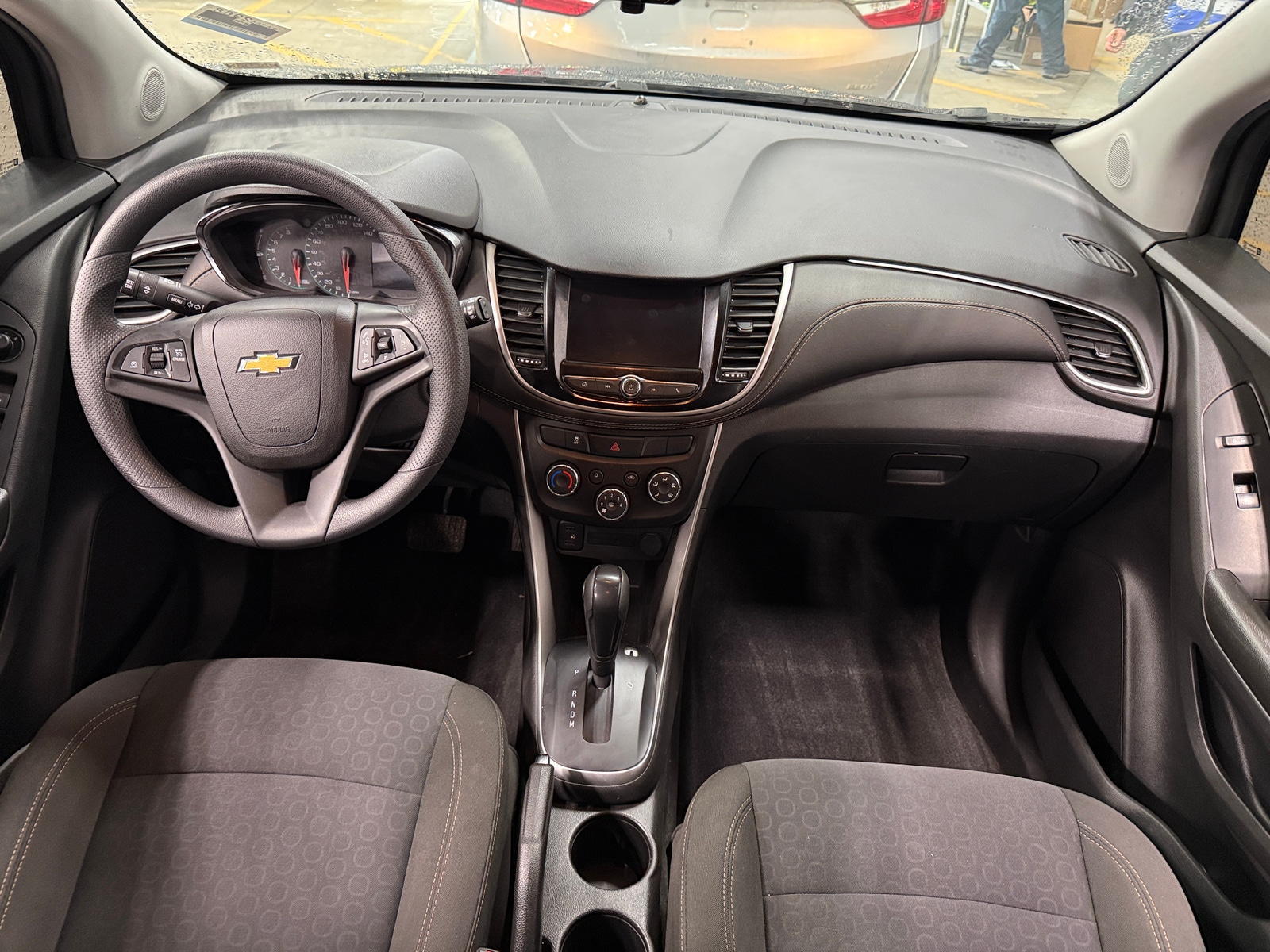 Thumbnail: 2022 Chevrolet Trax - 3