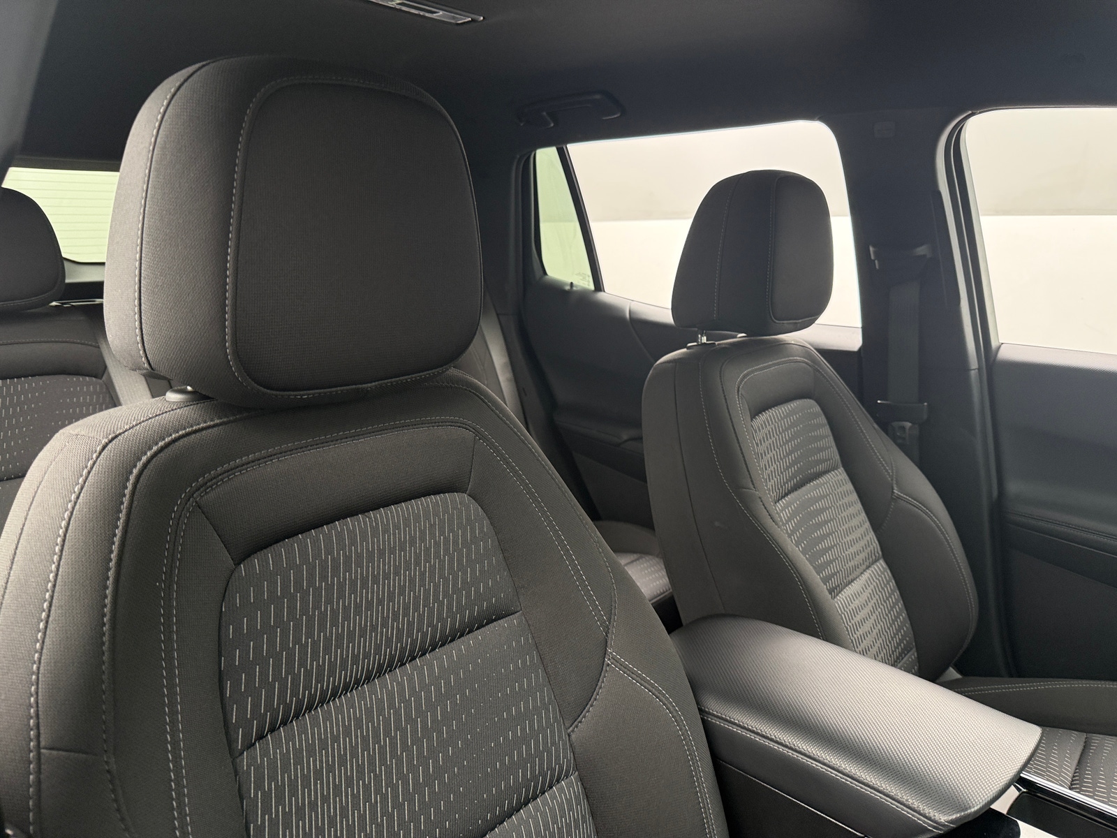 Thumbnail: 2025 Chevrolet Equinox - 2