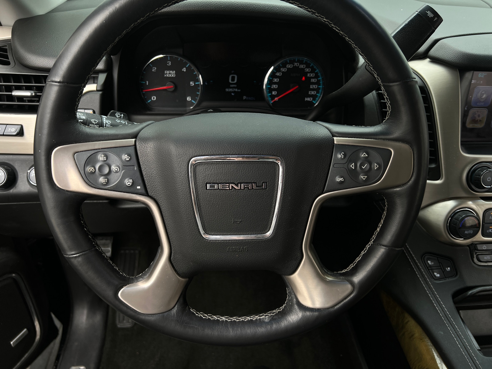 Thumbnail: 2017 GMC Yukon - 4