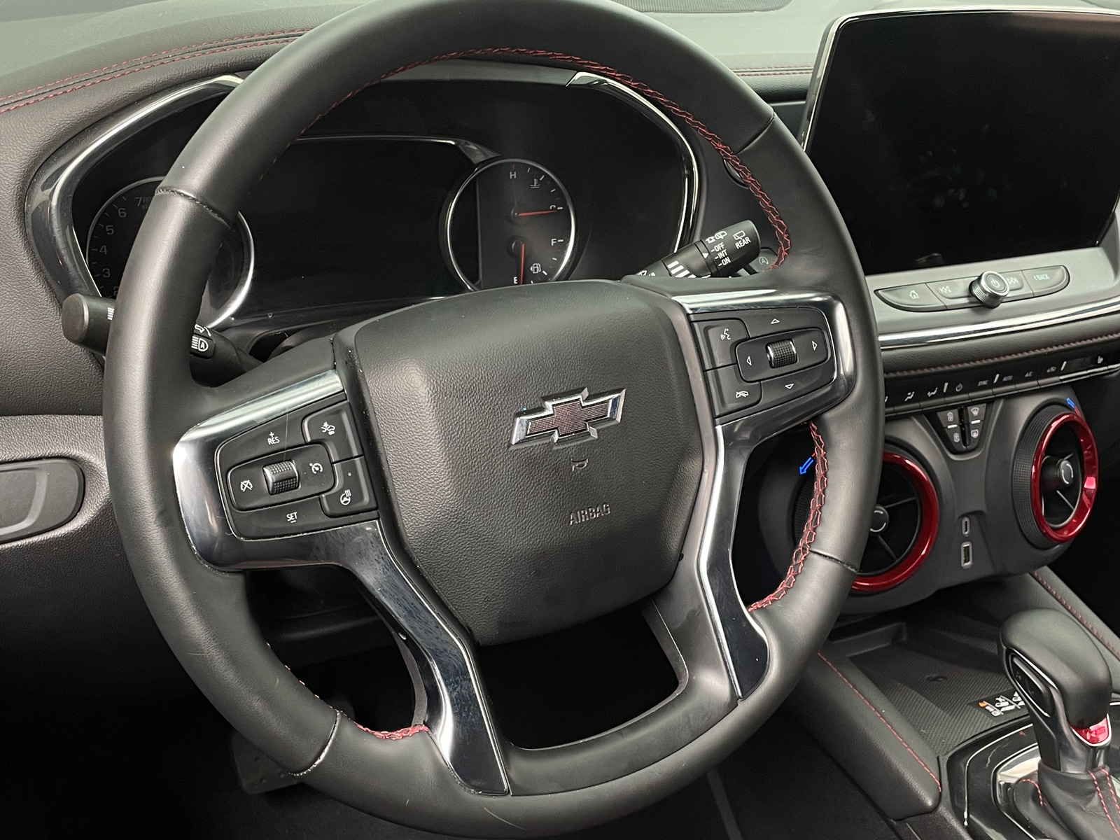 Thumbnail: 2025 Chevrolet Blazer - 4