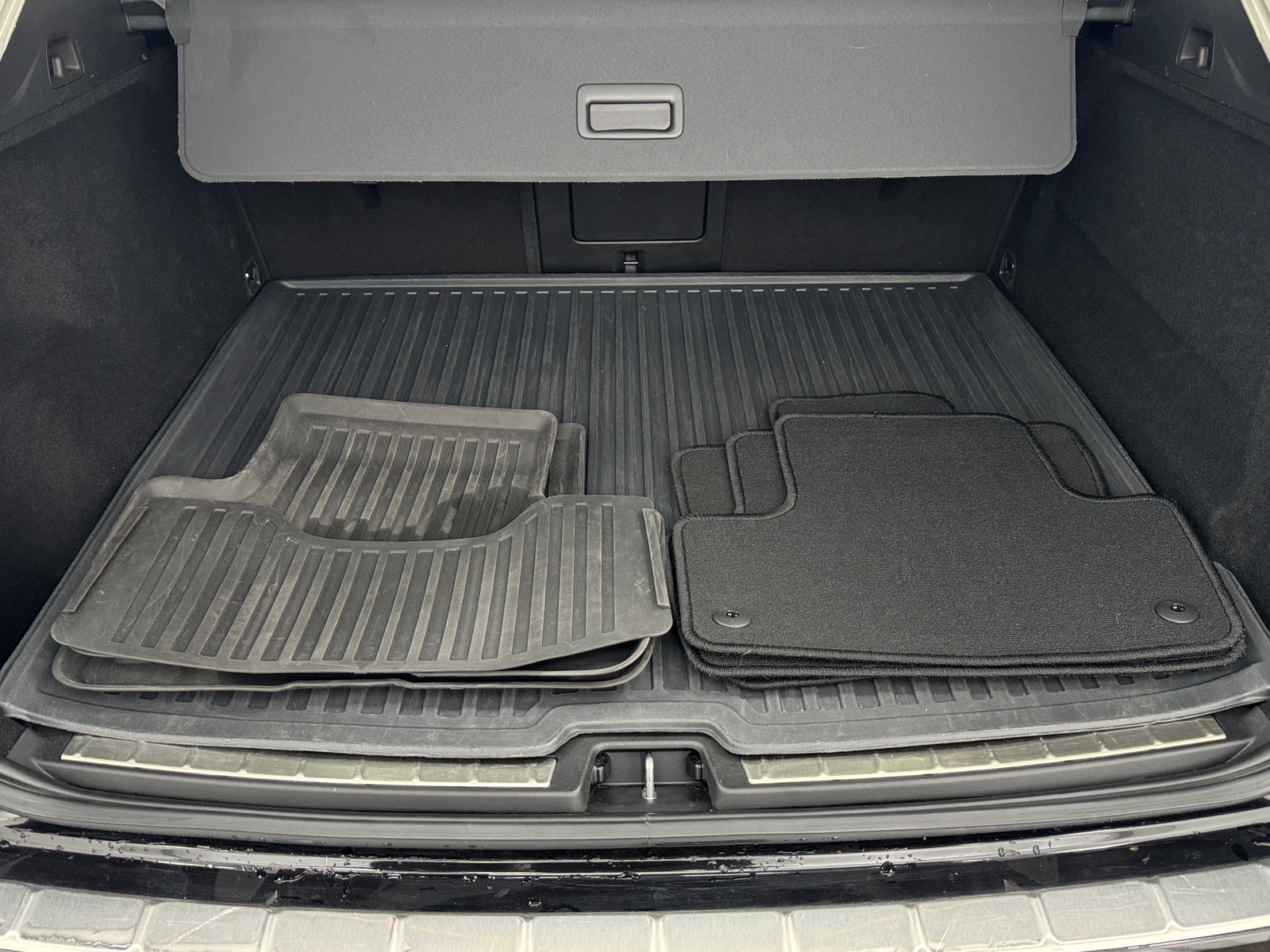 Thumbnail: 2024 Volvo XC60 - 6