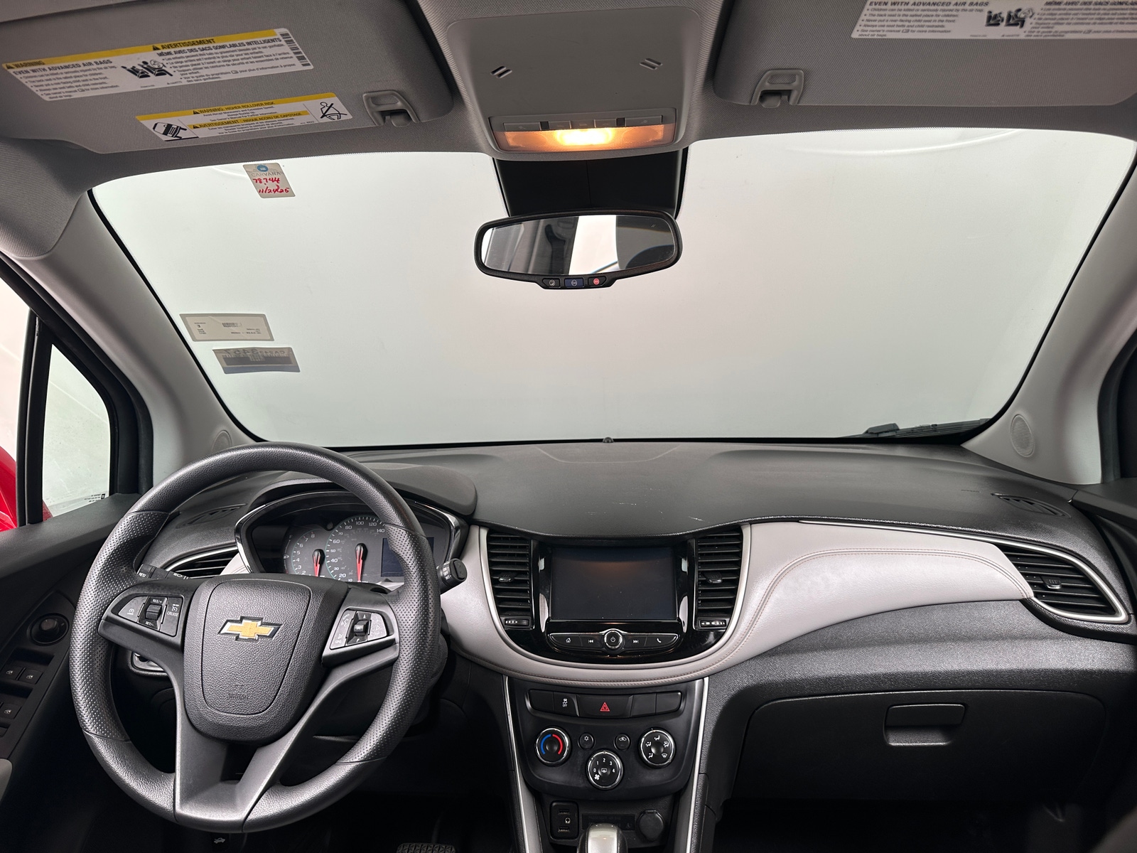 Thumbnail: 2017 Chevrolet Trax - 3