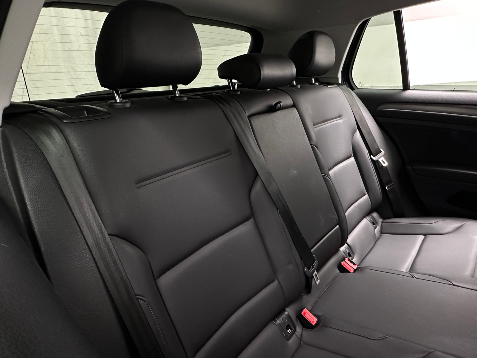 Thumbnail: 2019 Volkswagen e-Golf - 5