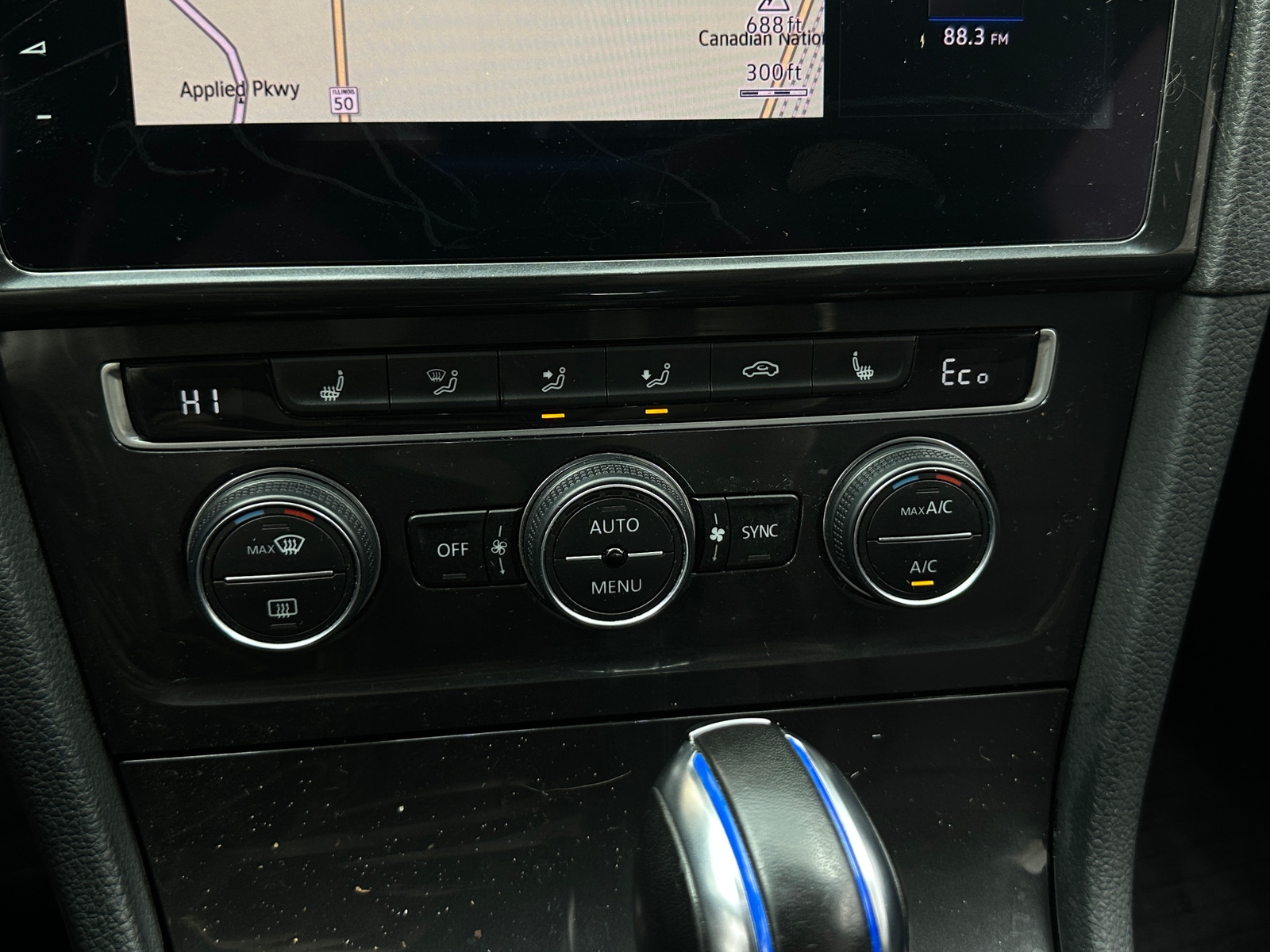 Thumbnail: 2019 Volkswagen e-Golf - 3