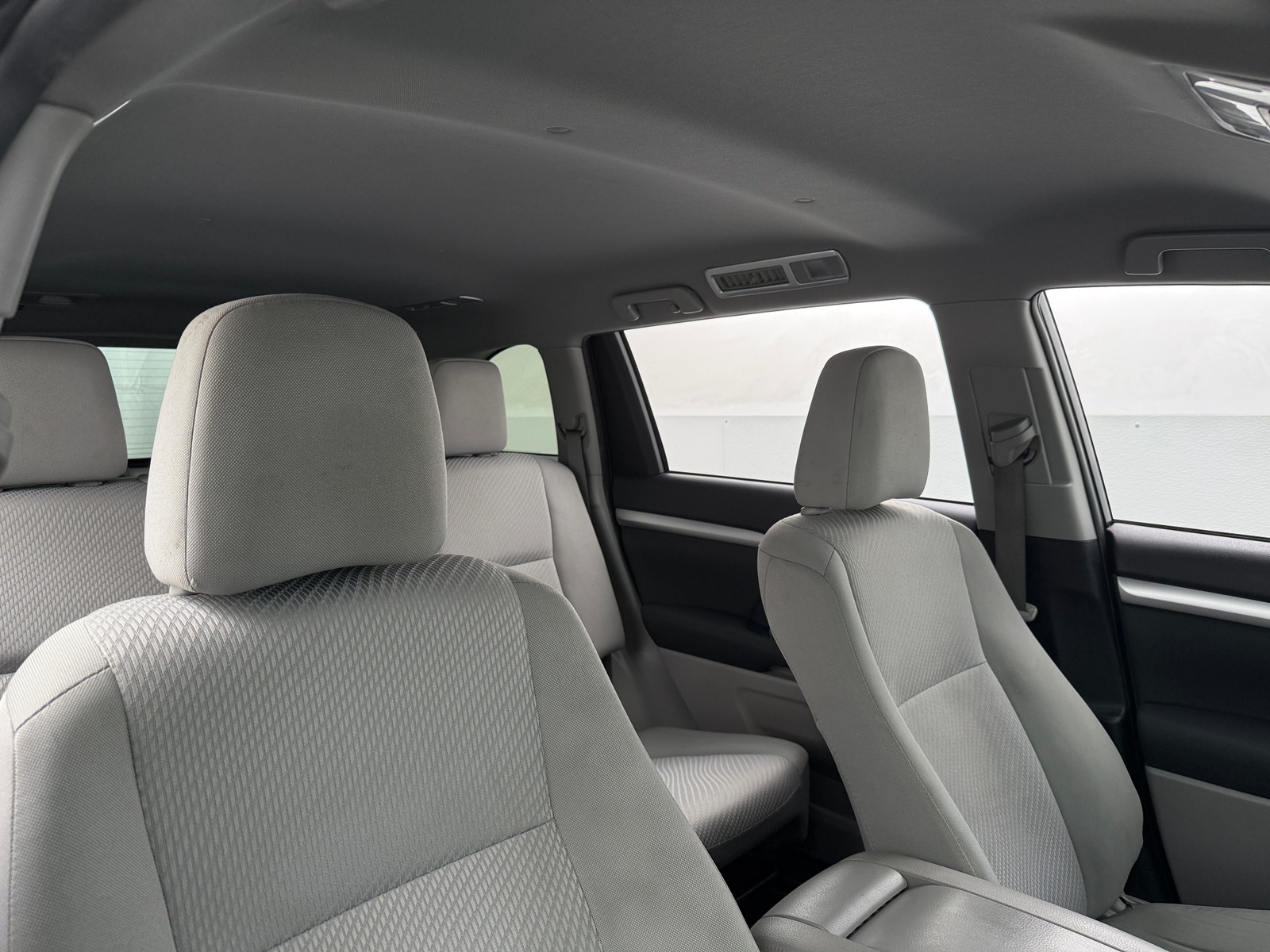 Thumbnail: 2019 Toyota Highlander - 2